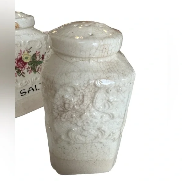 Large Vintage Transferware Salt & Pepper Shakers, Made in Japan - Picture 6 of 7